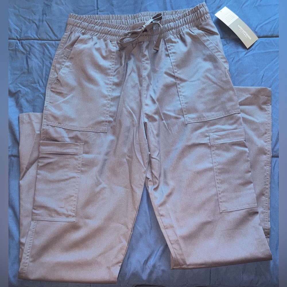 STRAIGHT LEG CARGO SCRUB PANTS